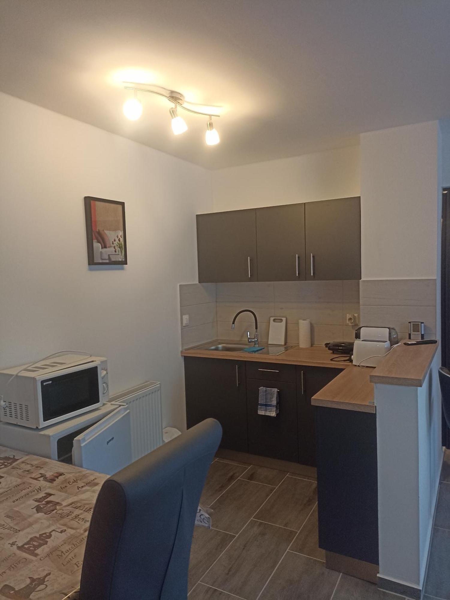 Nyirfa Apartmanhaz Залакарош Экстерьер фото